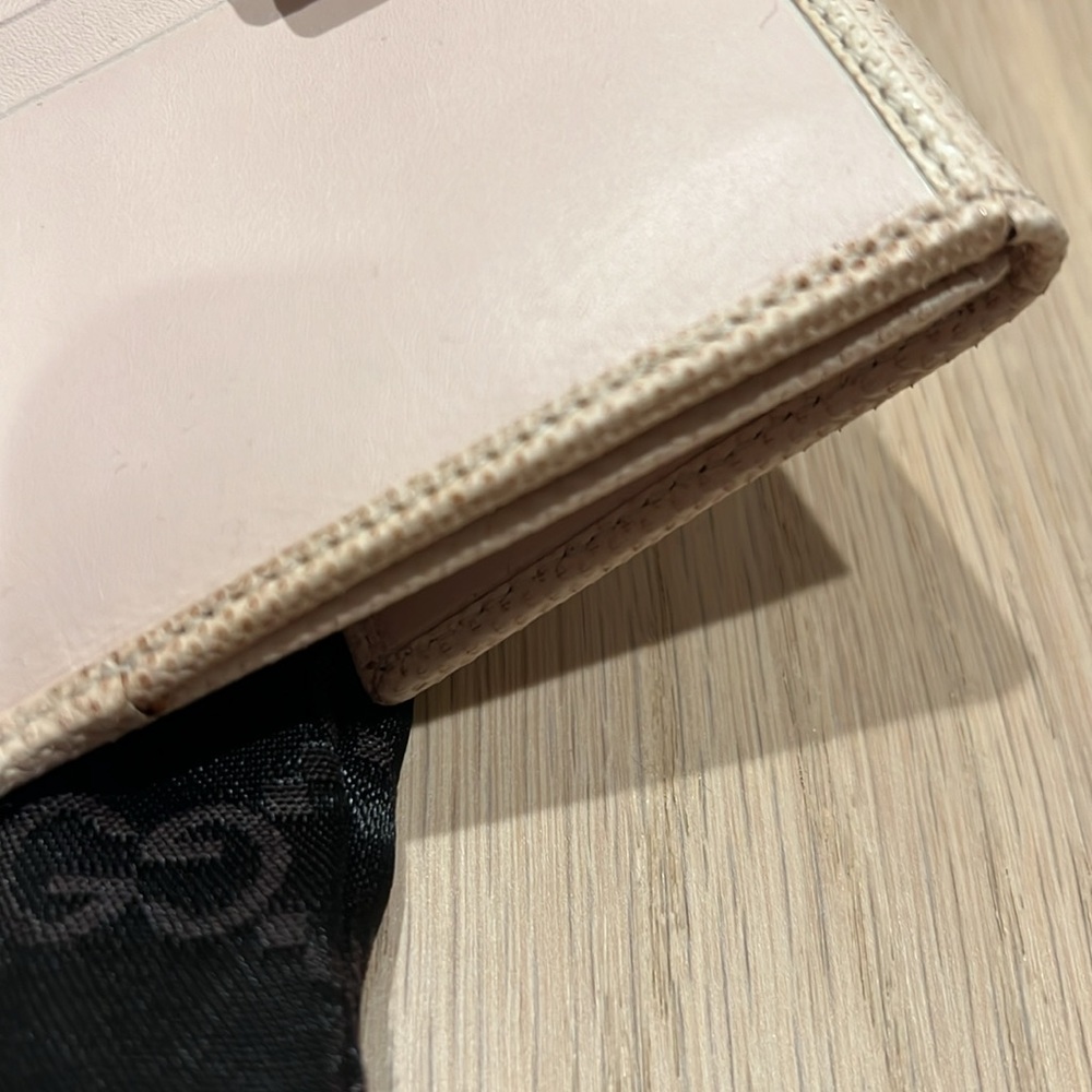 Gucci wallet in beige leather - Picture 7 of 12